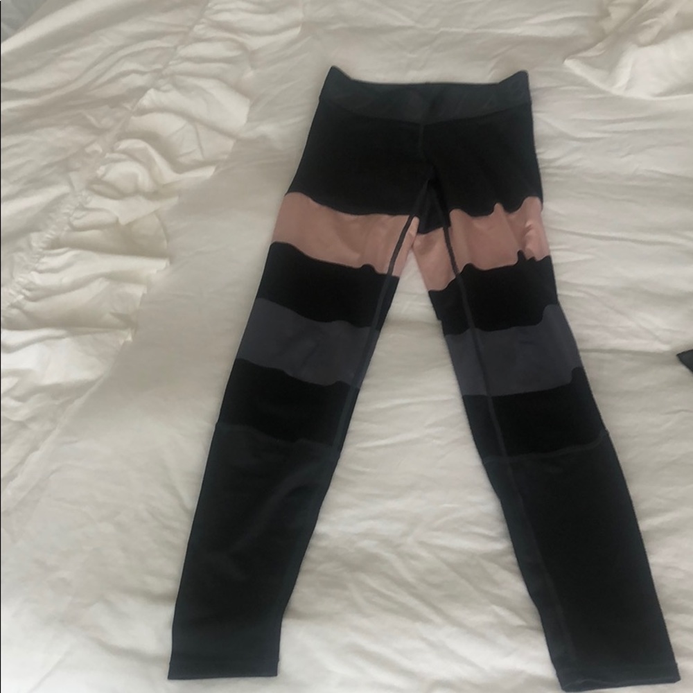 H&M striped workout leggings
